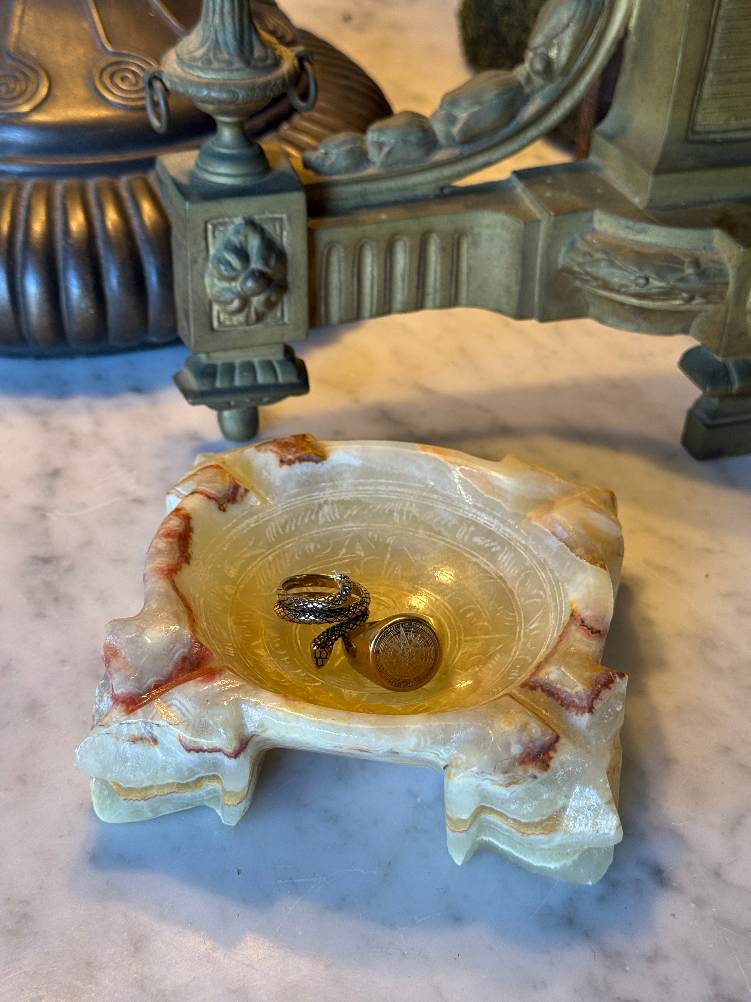 Vintage Carved Onyx Ashtray – Manor on George