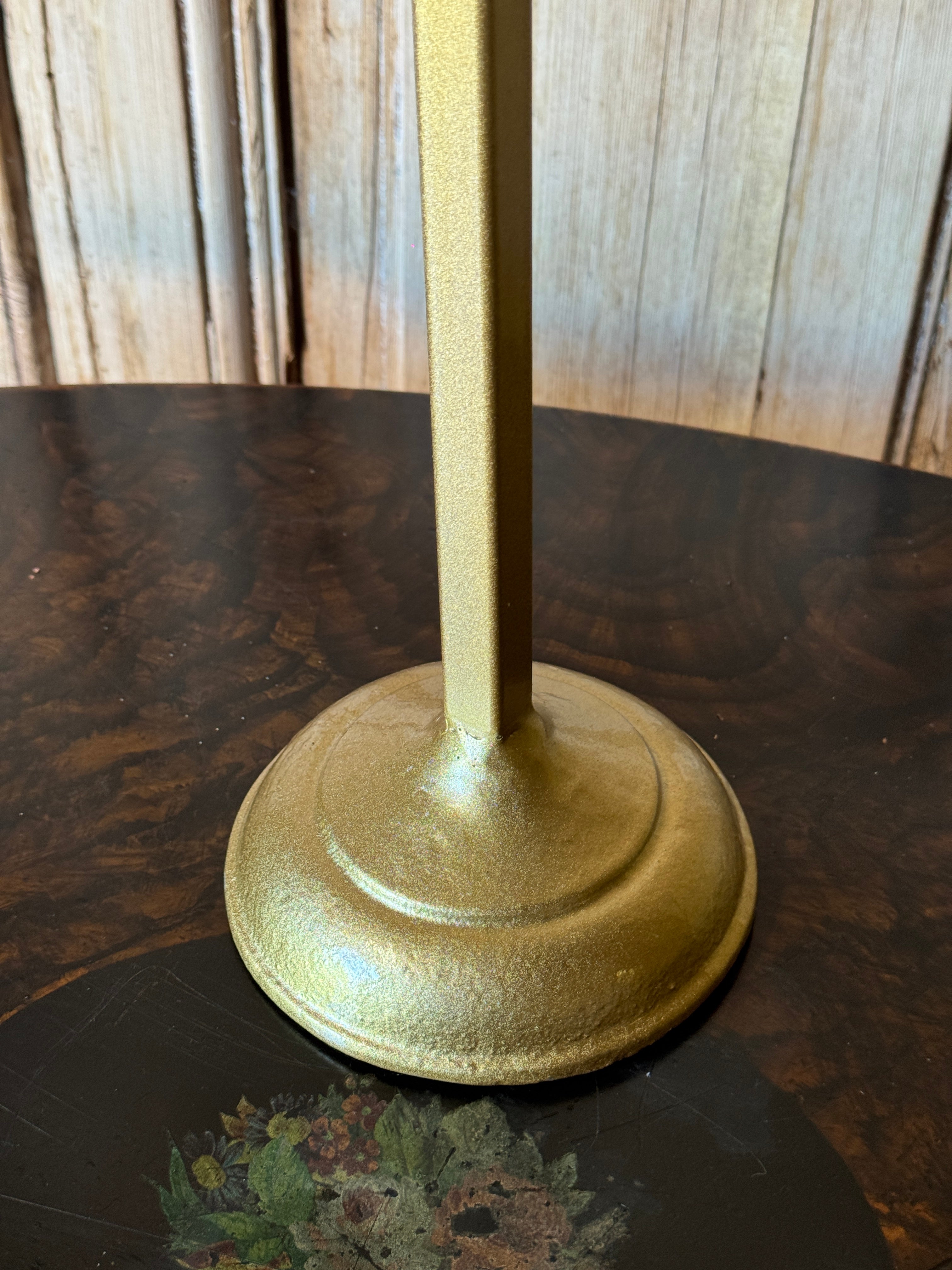 Metal Crown Wreath Stand