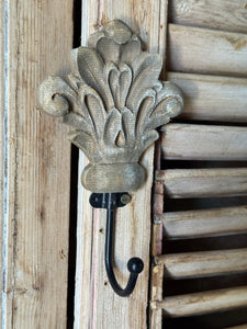 'Palmette Grace' Carved Timber Wall Hook