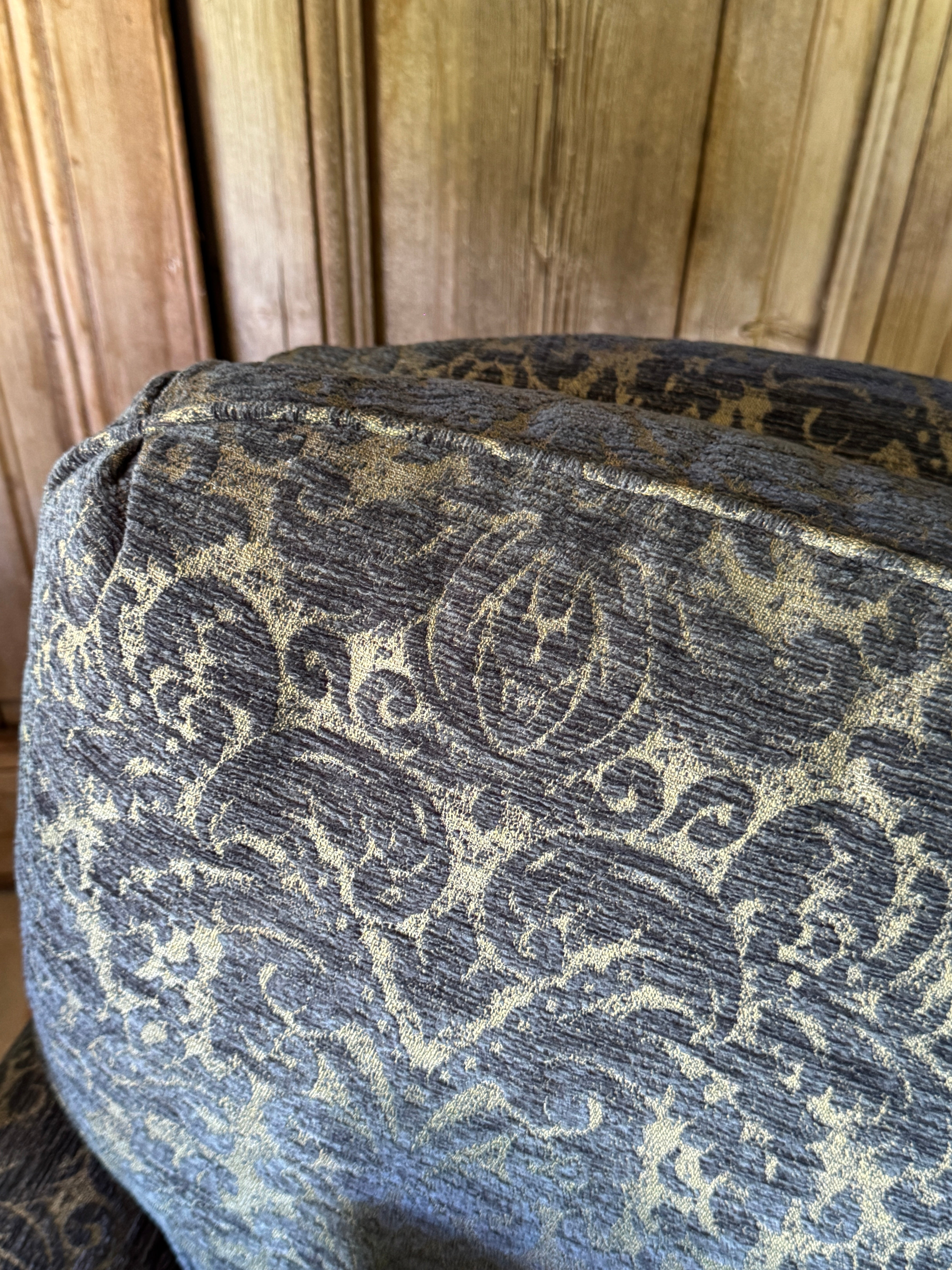 [HOLD] Vintage Blue Damask Two-Seater Lounge