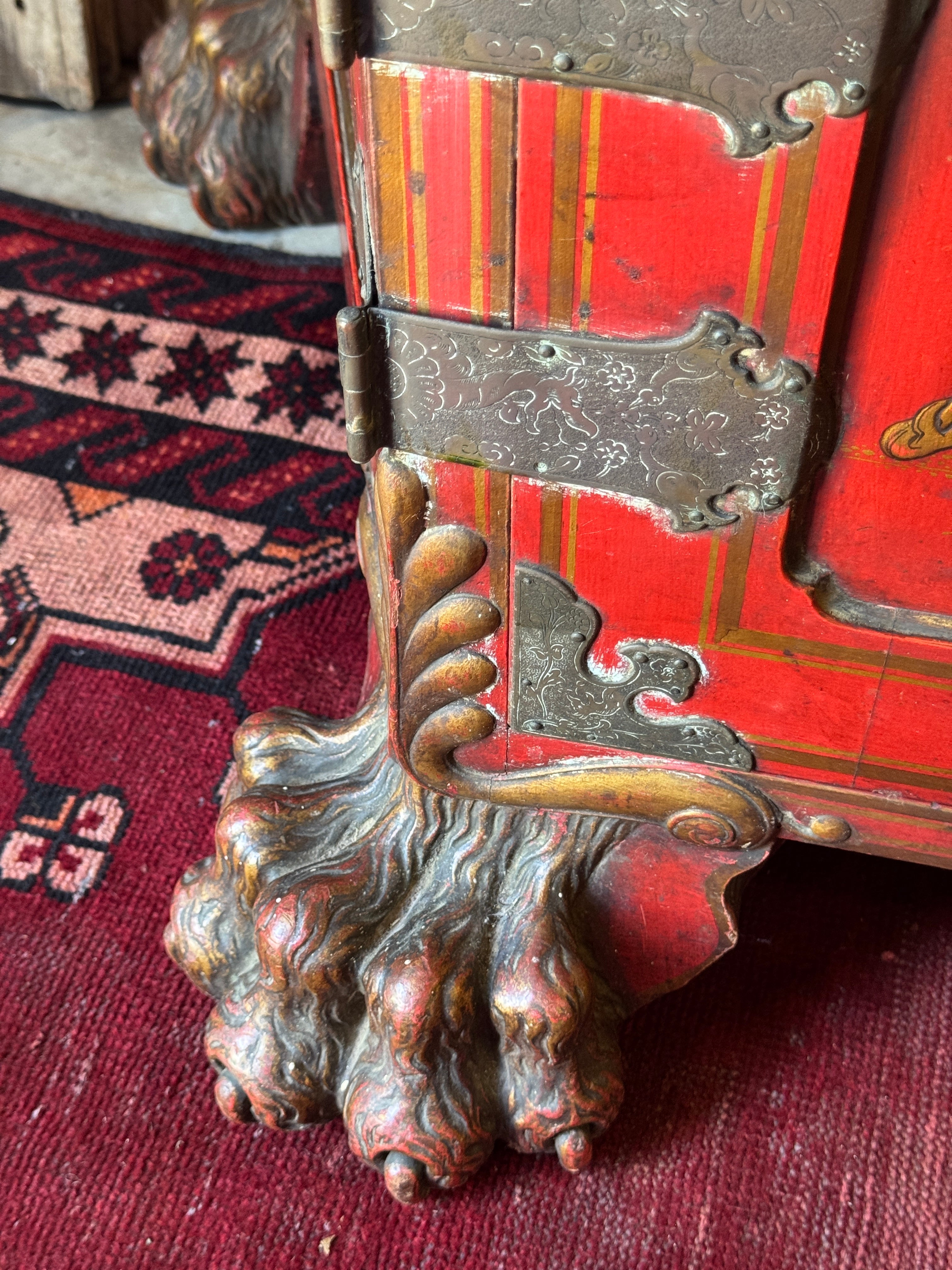 Late 19th Century English Chinoiserie Cabinet