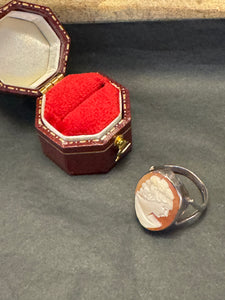 Vintage Sterling Silver Shell Cameo Ring – Size O (4g)