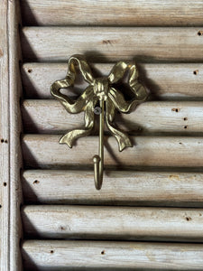 Bow Wall Hook – Antique Gold Finish