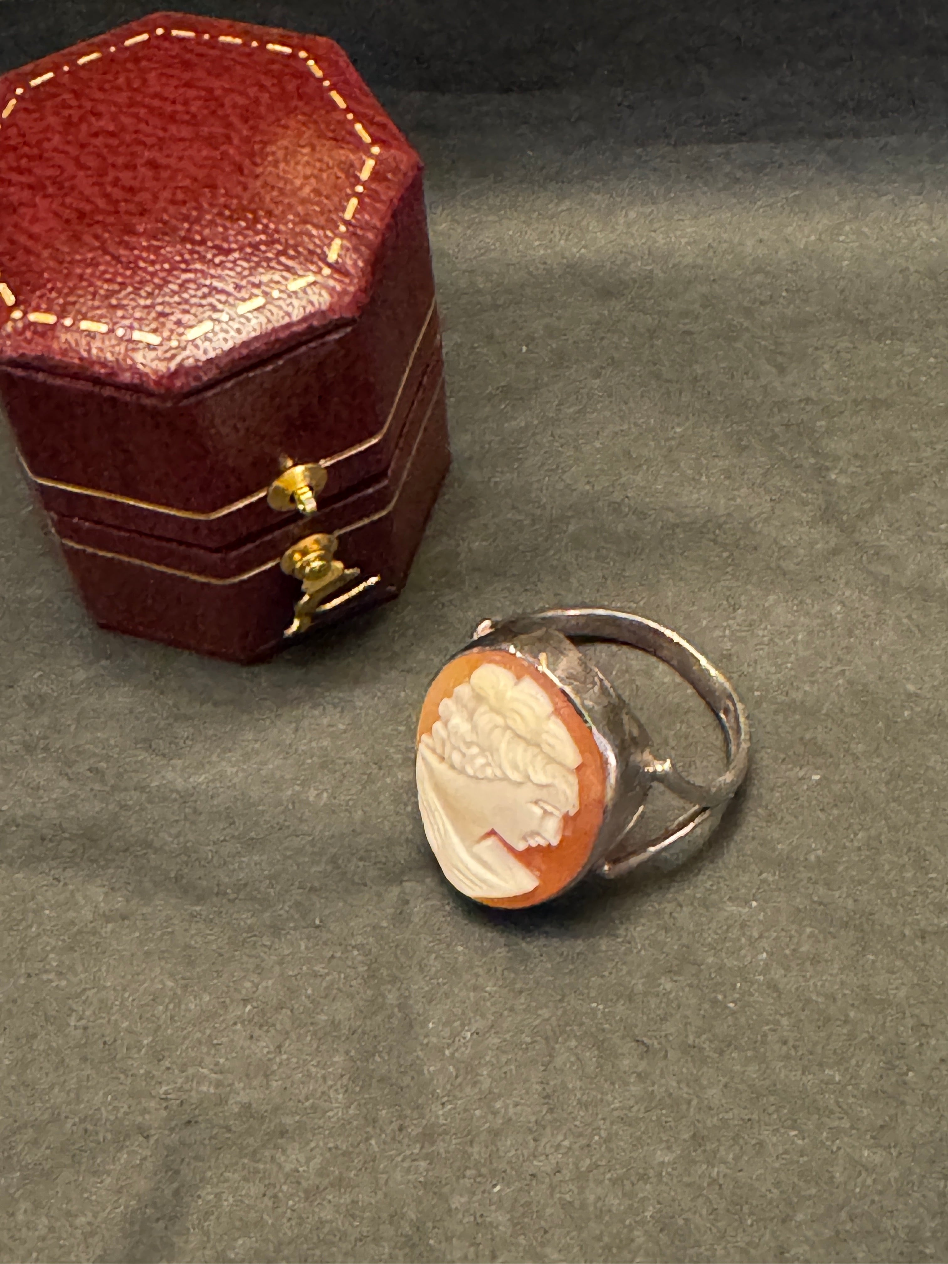 Vintage Sterling Silver Shell Cameo Ring – Size O (4g)