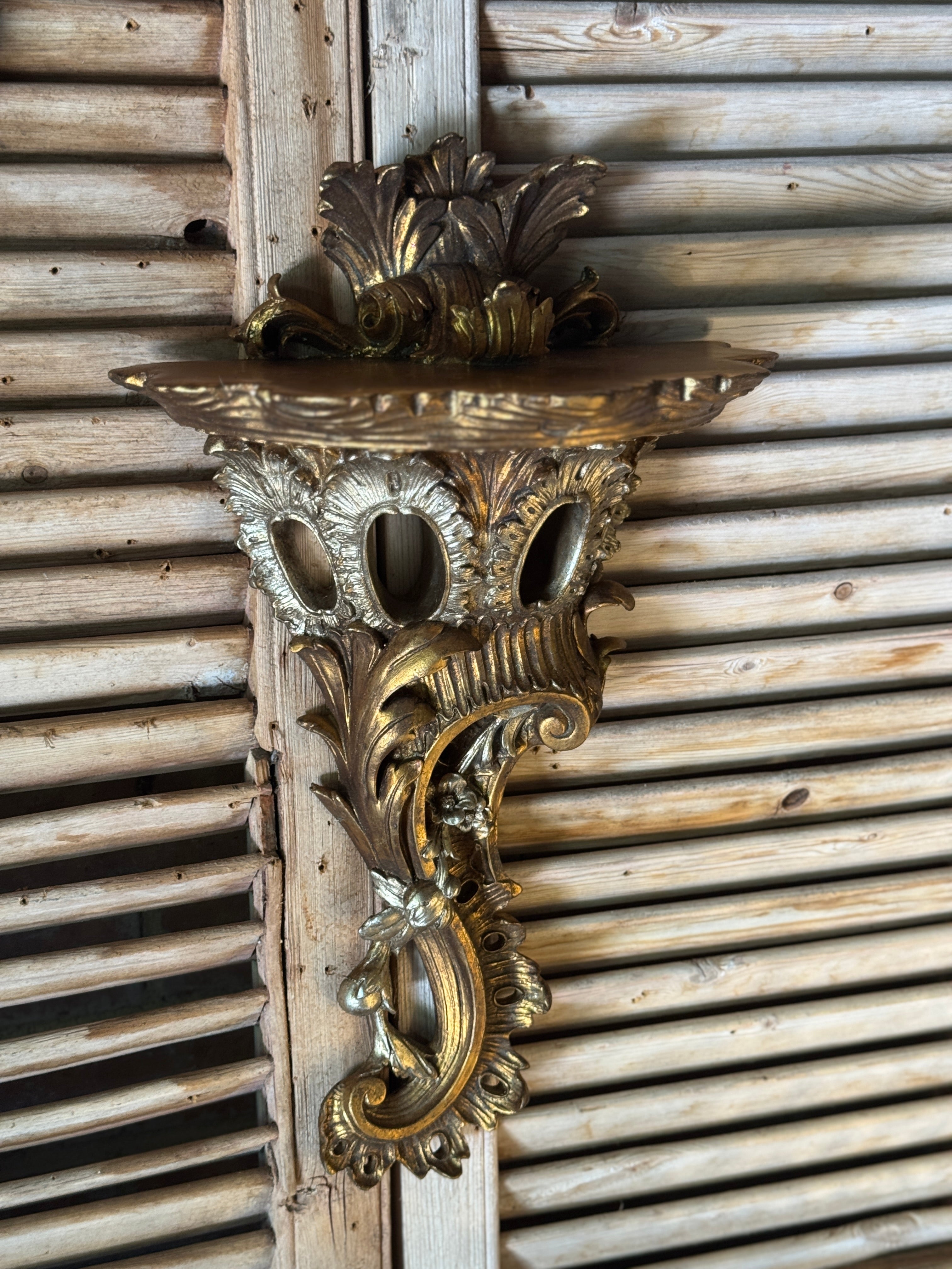 Venetian Style Gilt Wall Sconce / Shelf