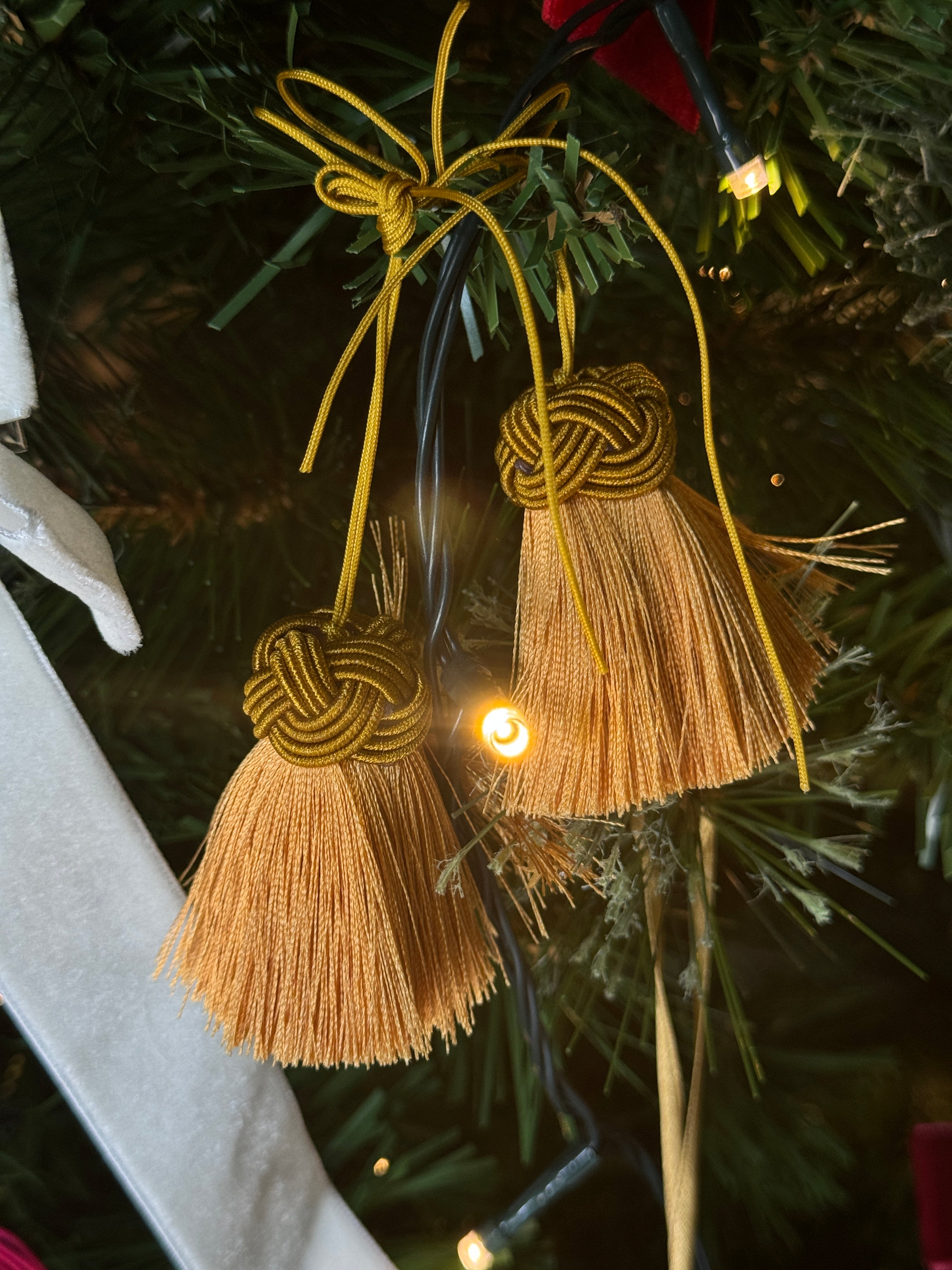 Twin Tassel Tree Trimming