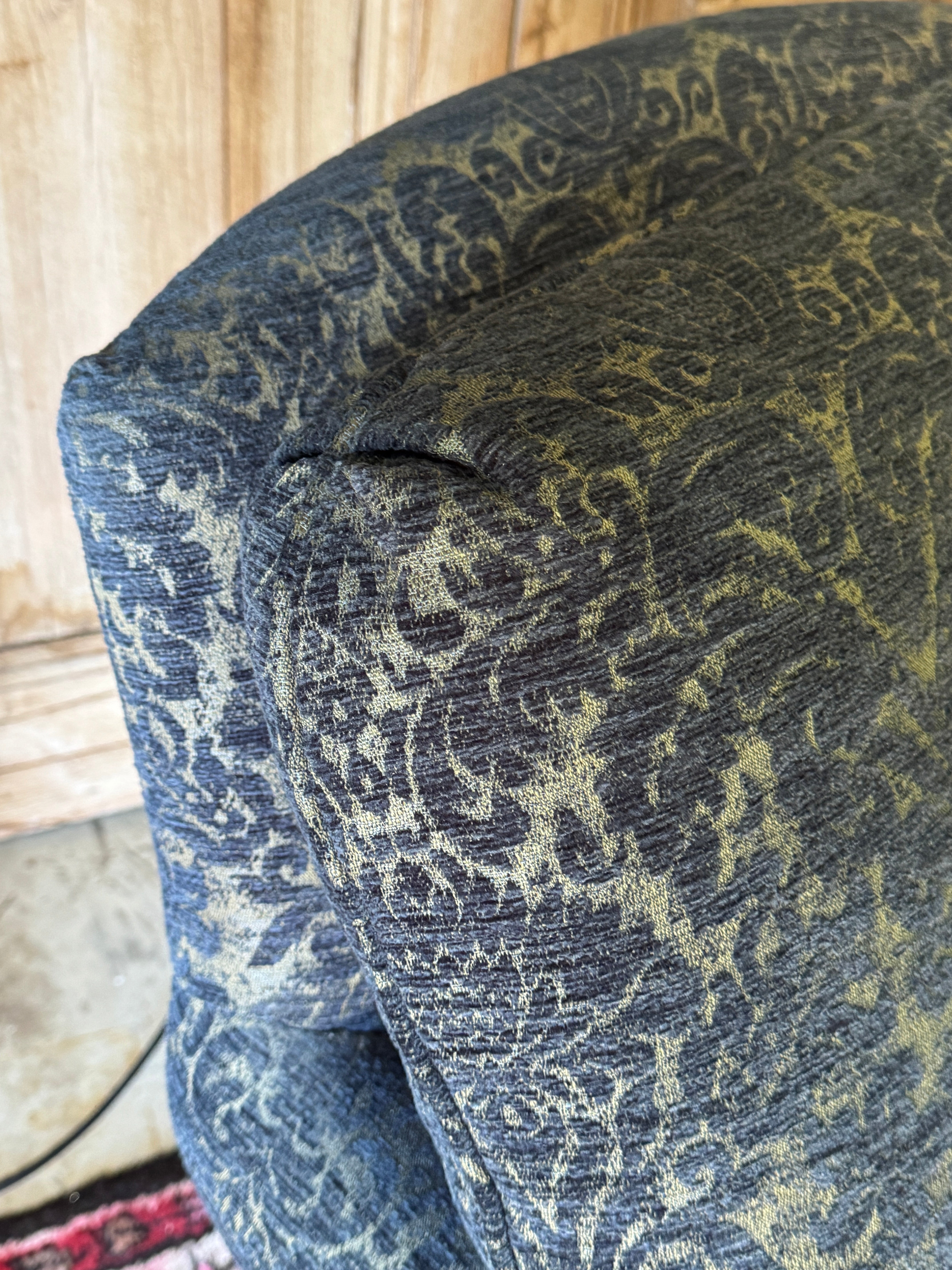 [HOLD] Vintage Blue Damask Two-Seater Lounge