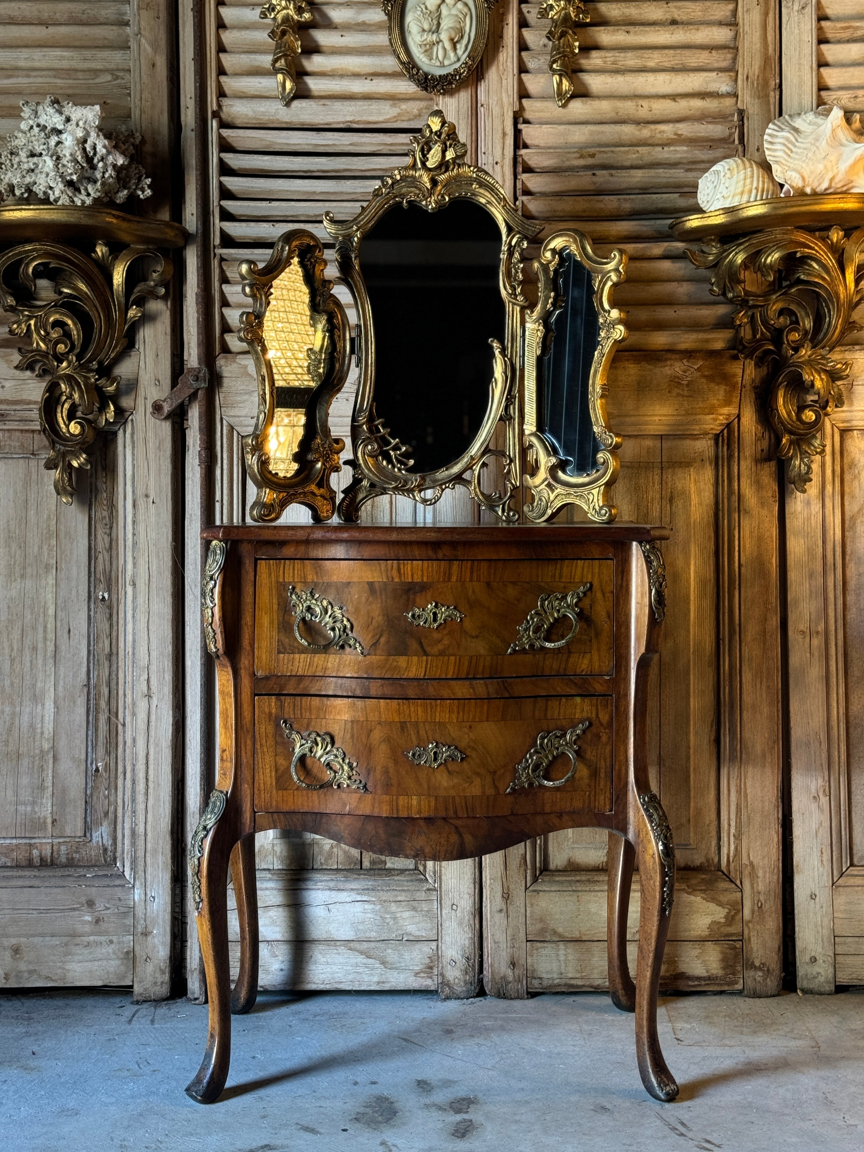 Gold Tri-fold Mirror