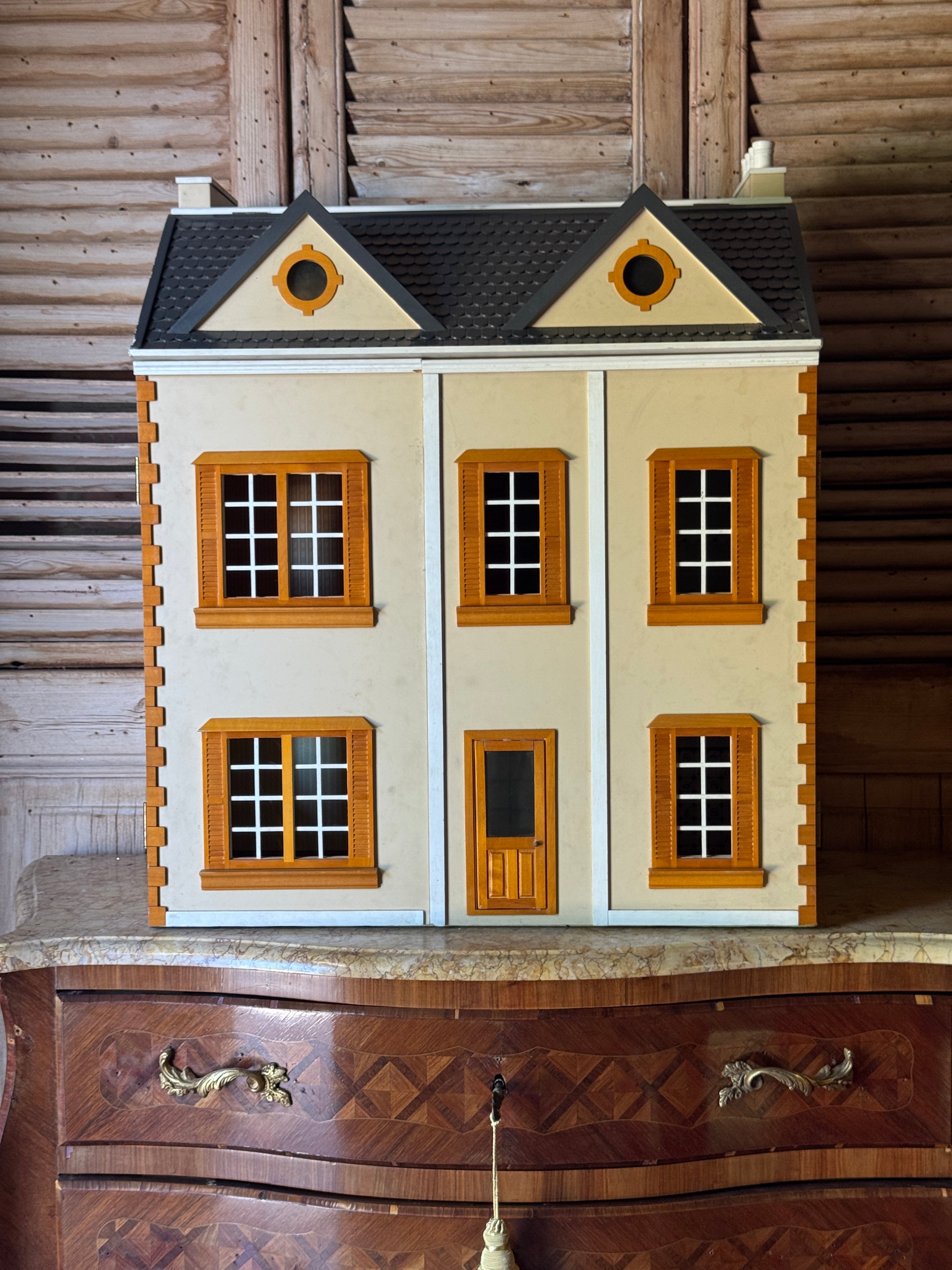 Vintage Georgian Style Dolls House
