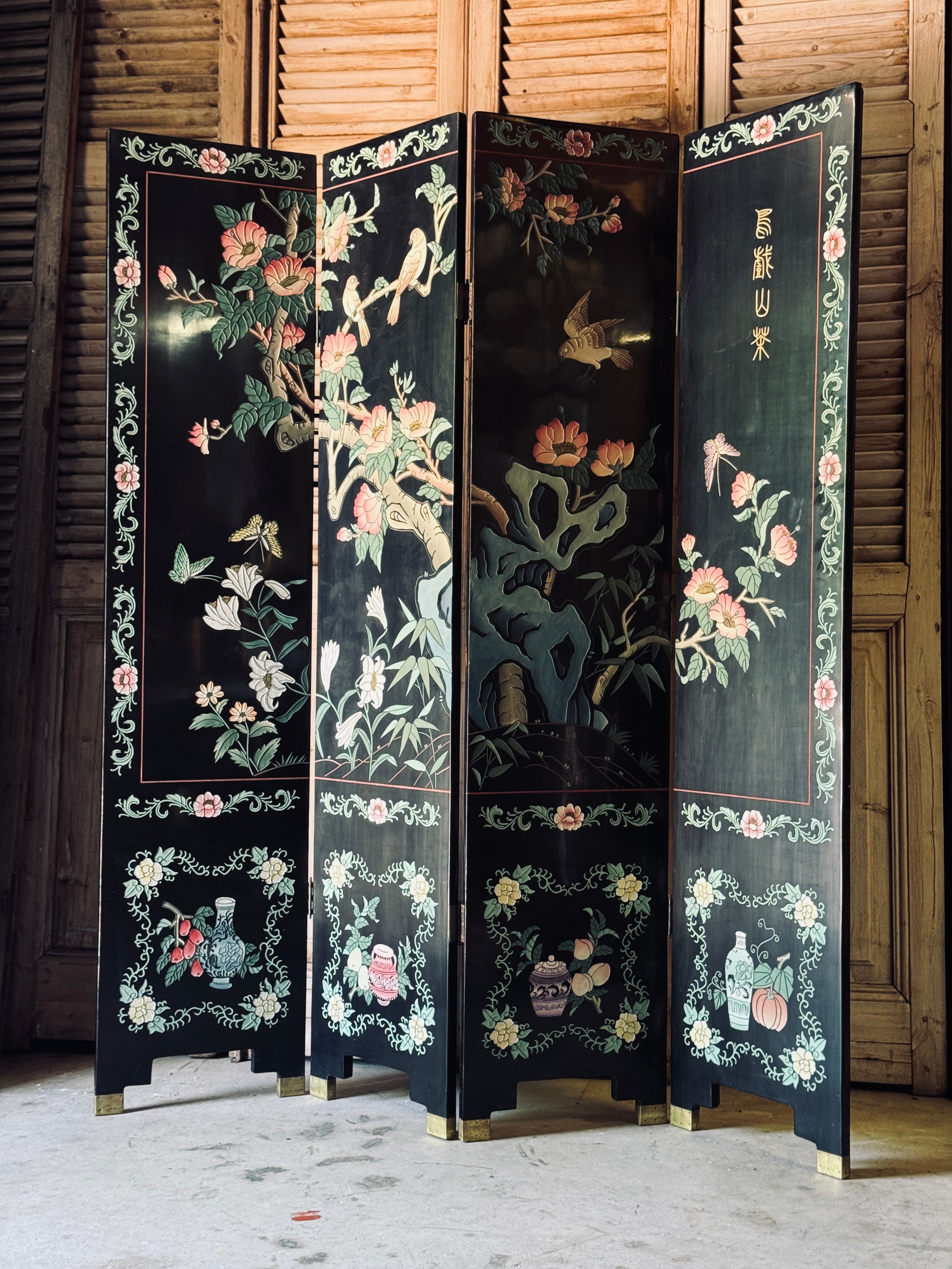 Vintage Oriental Screen / Room Divider