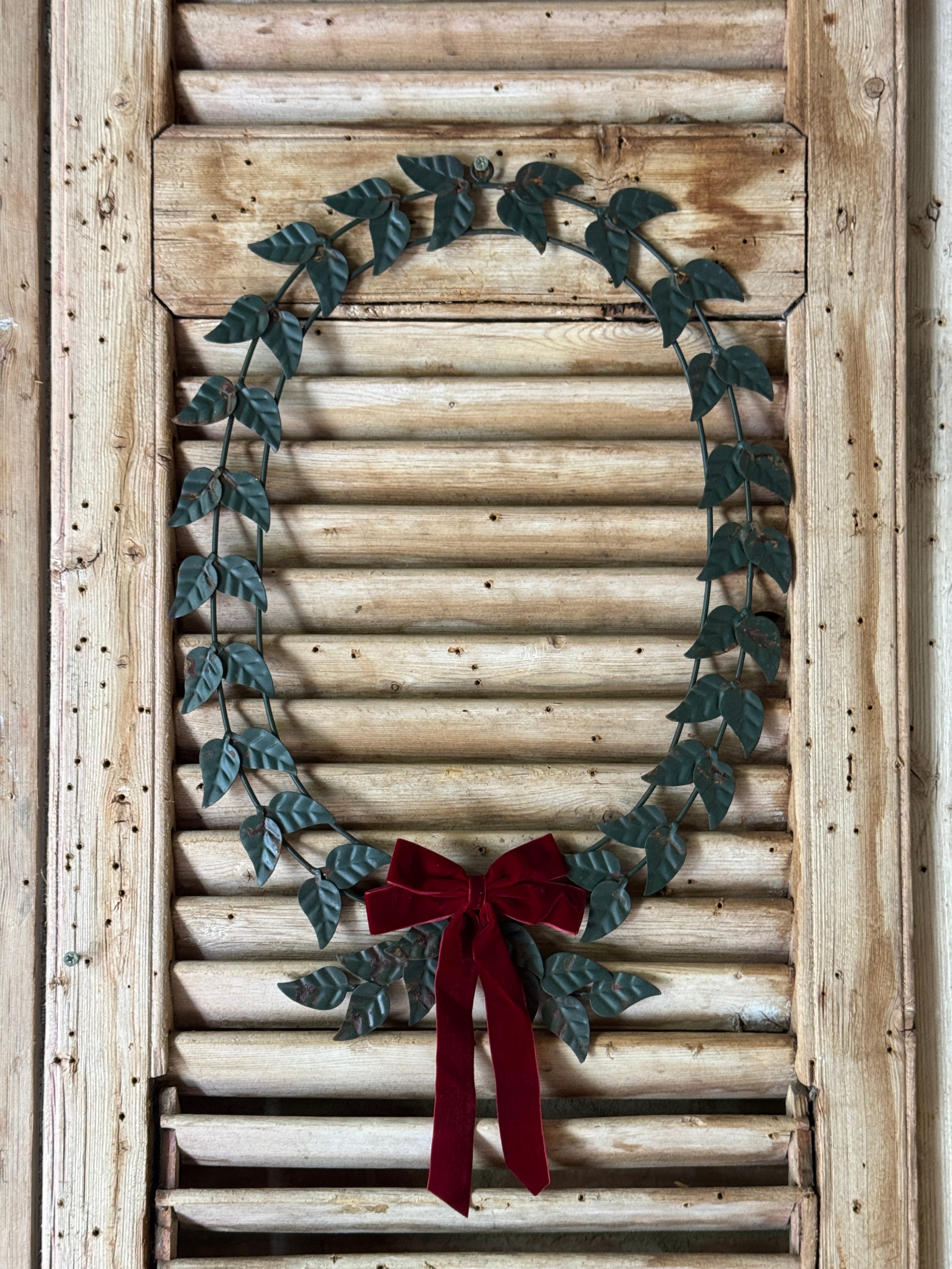 Vintage Rusted Metal Wreath (2 sizes)