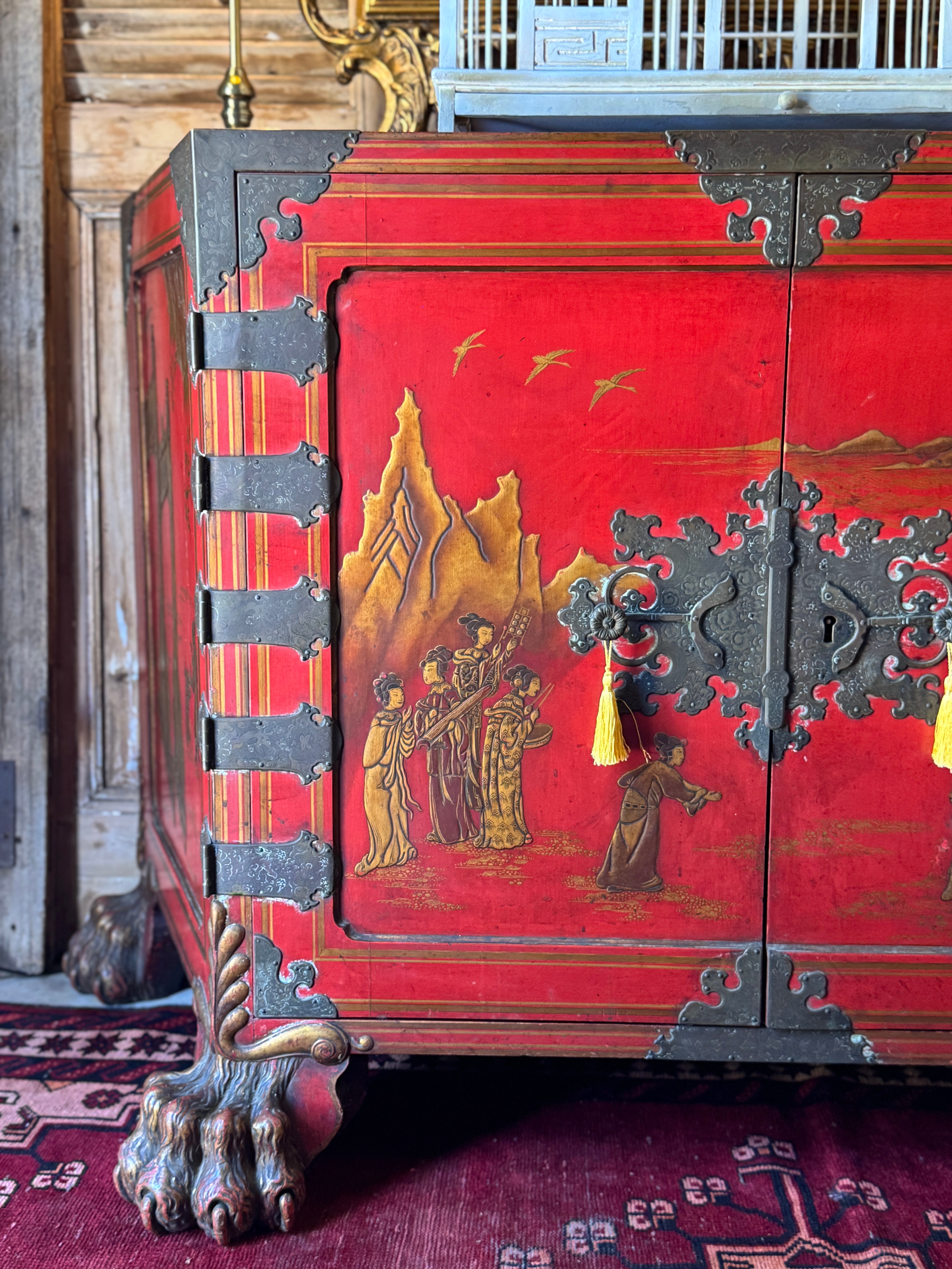 Late 19th Century English Chinoiserie Cabinet