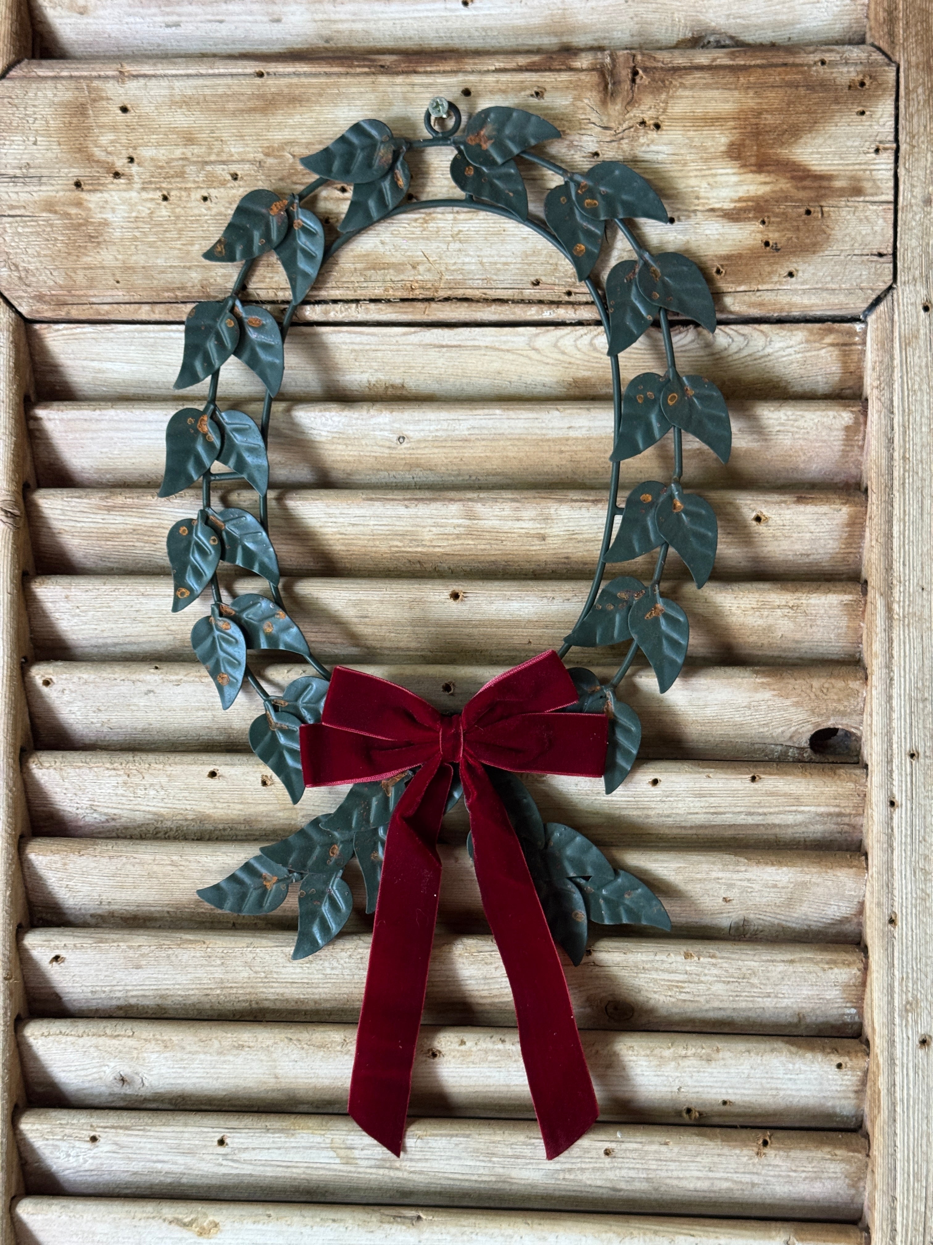 Vintage Rusted Metal Wreath (2 sizes)