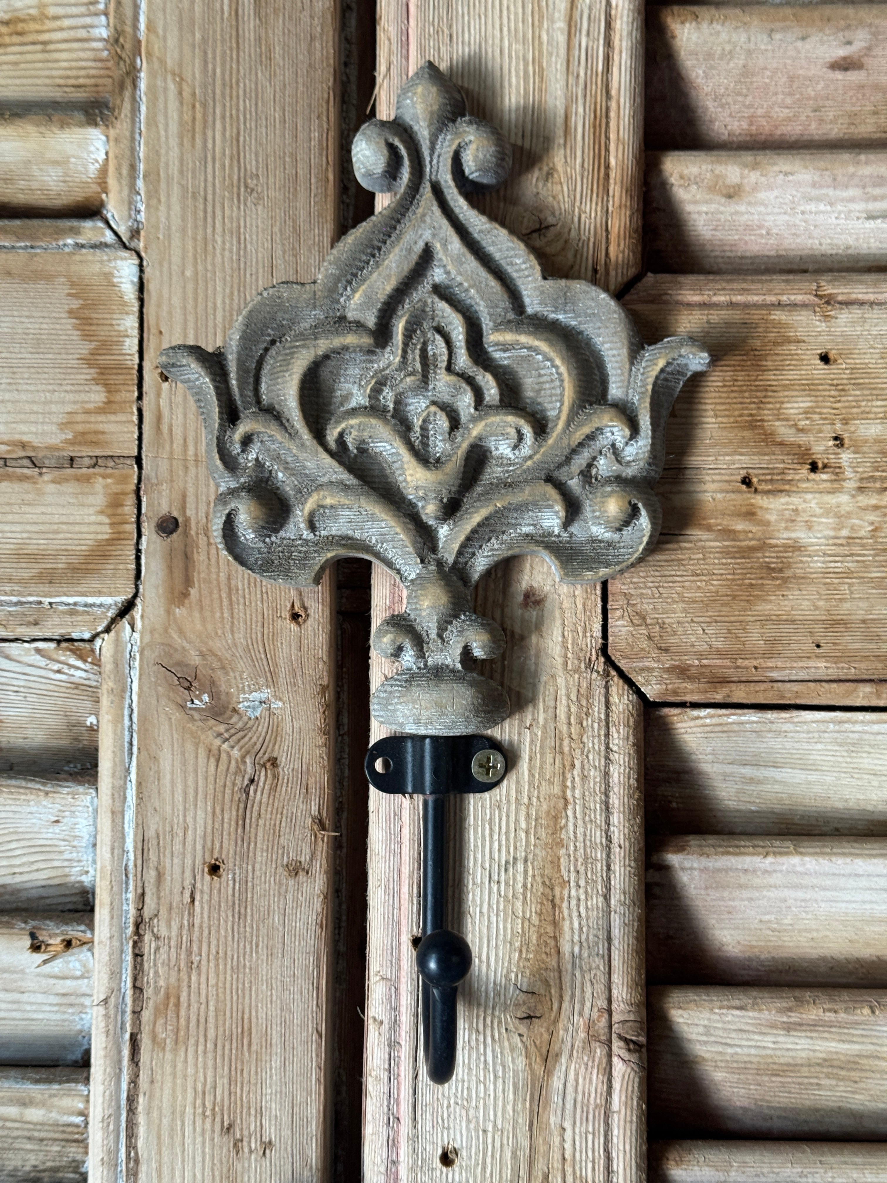 'Fleur de Royale' Carved Timber Wall Hook