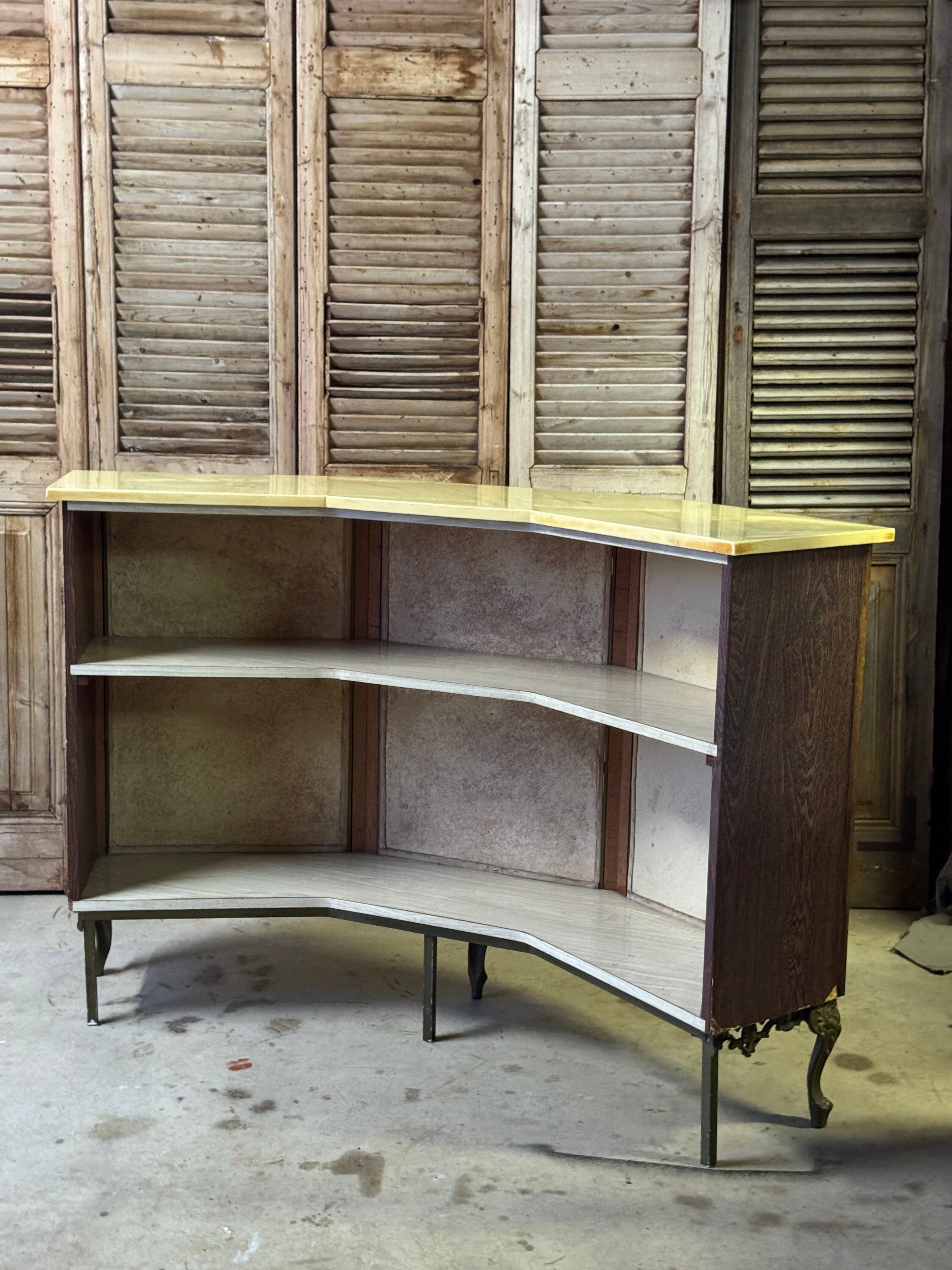 Vintage 1920s Style Bar