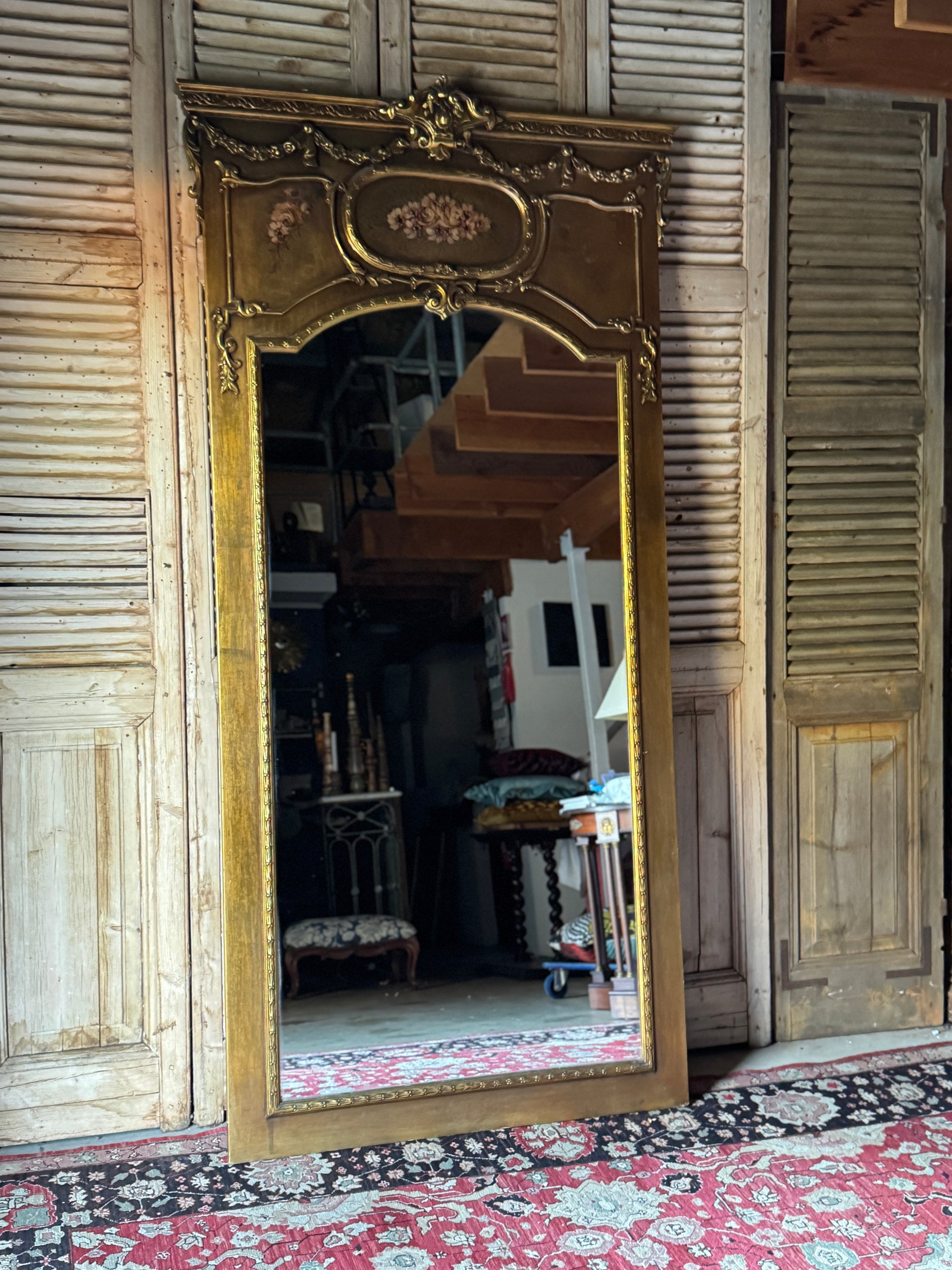 MIRRORS – Manor on George