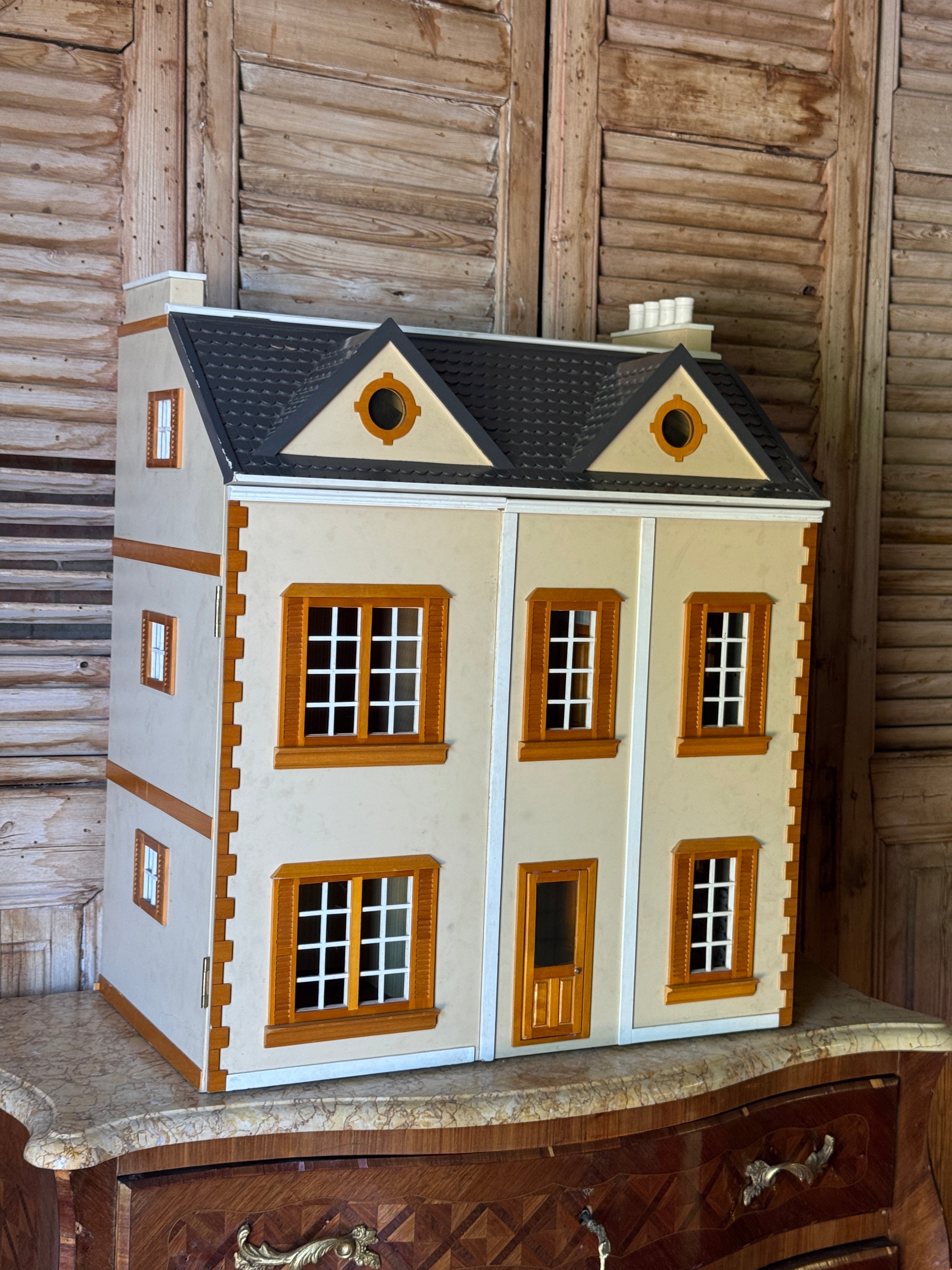 Vintage Georgian Style Dolls House