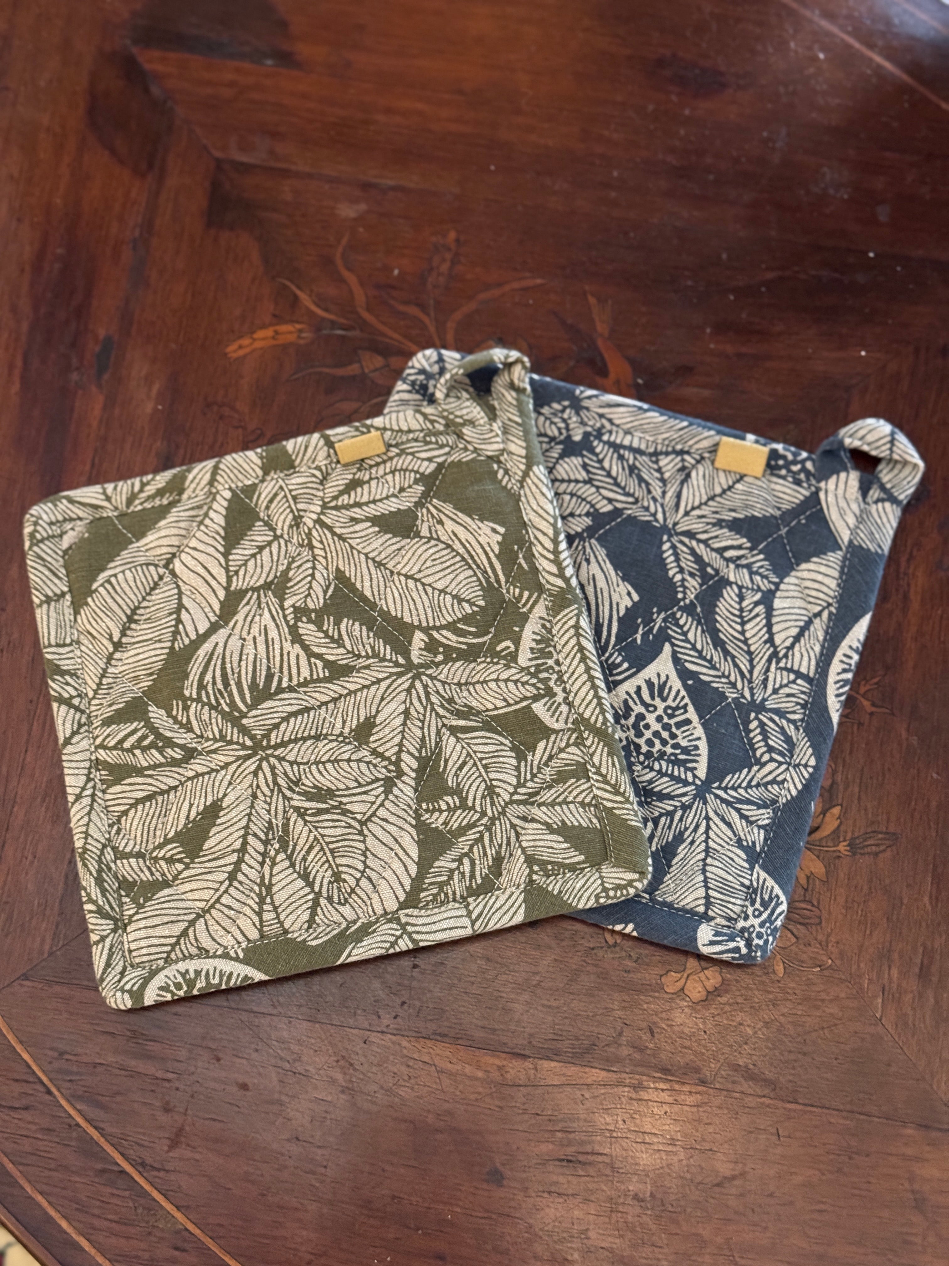 Fig Tree Pot Holder