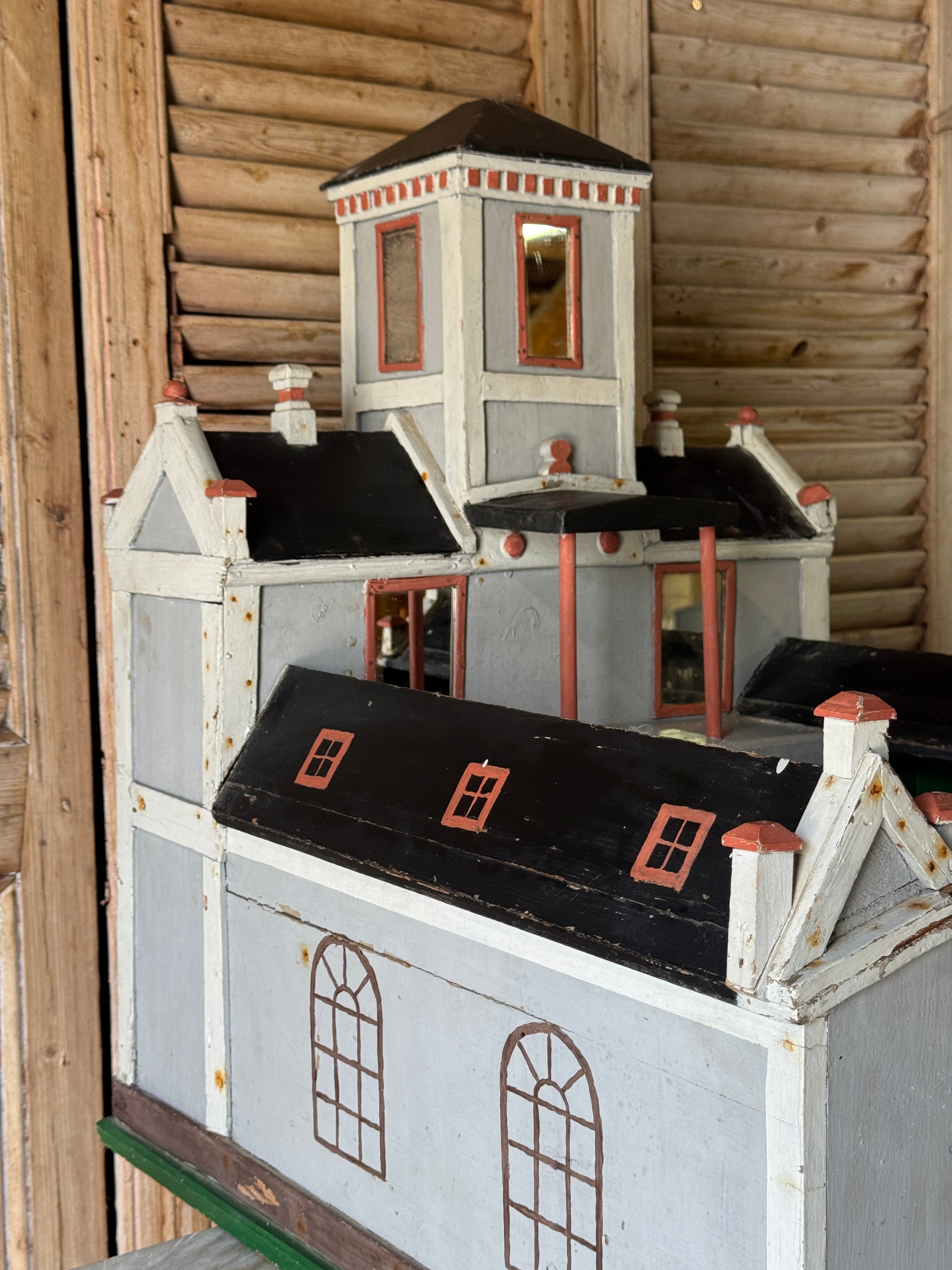Vintage Model Barracks