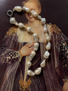 Vintage Baroque Pearl Necklace