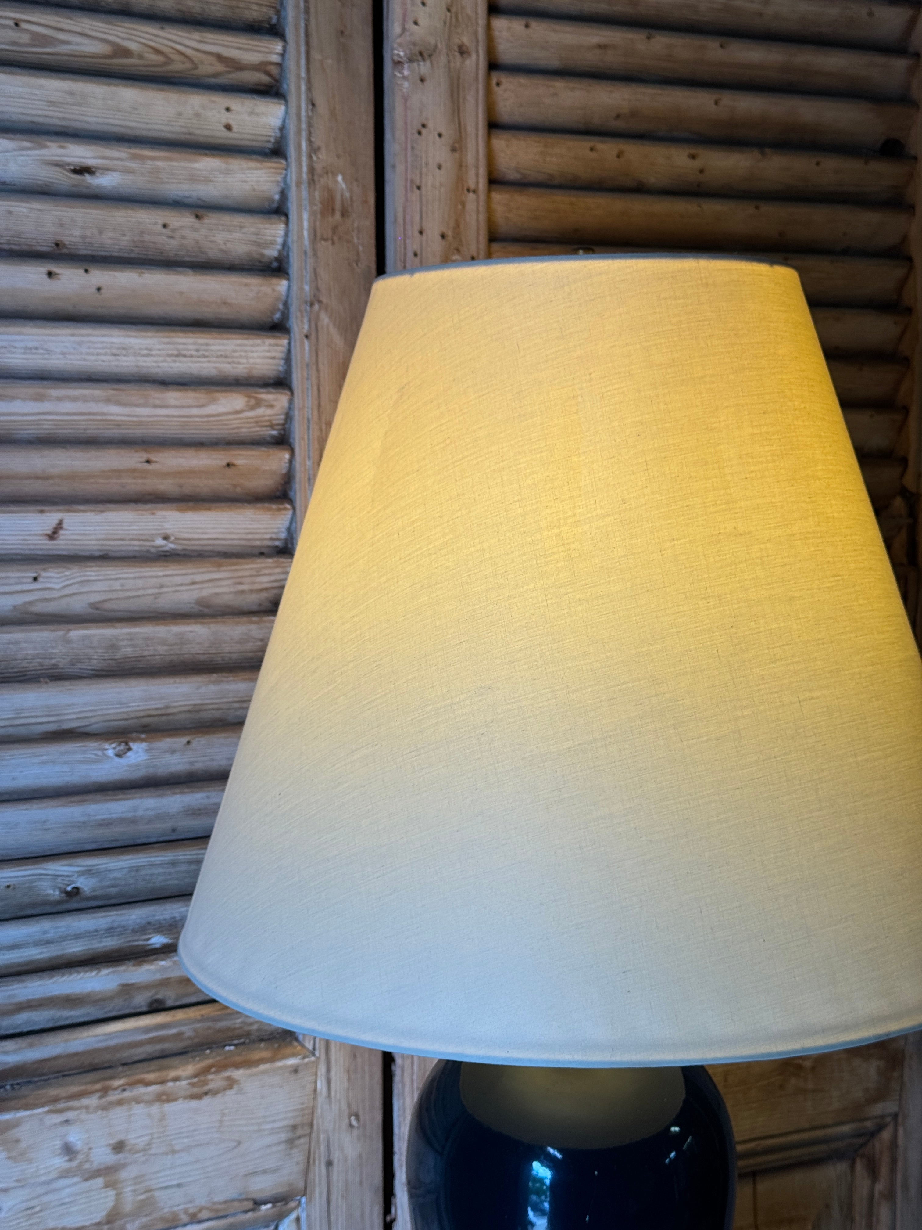 Vintage Porcelain Table Lamp With Brass Detail And Cream Shade