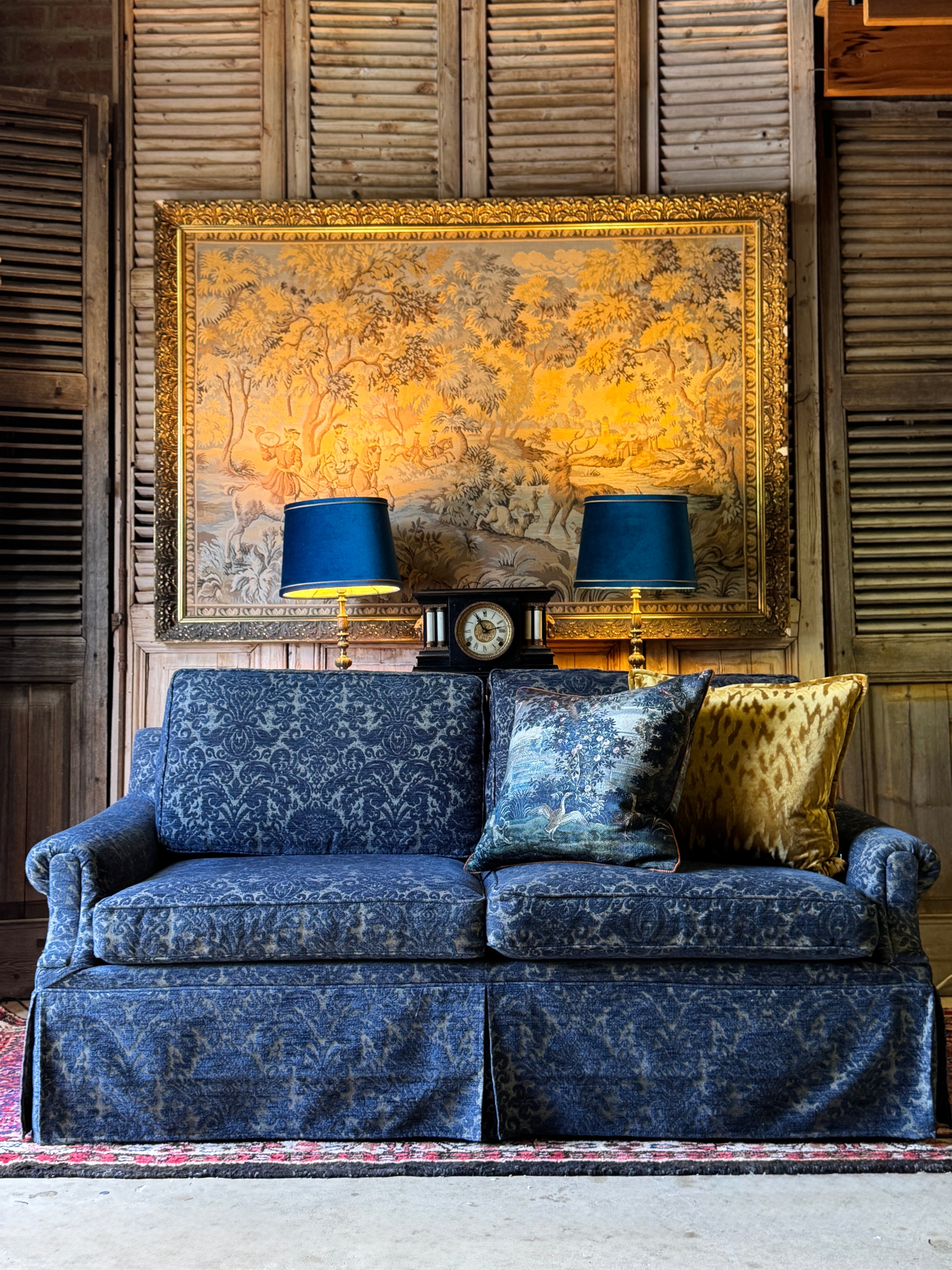 [HOLD] Vintage Blue Damask Two-Seater Lounge