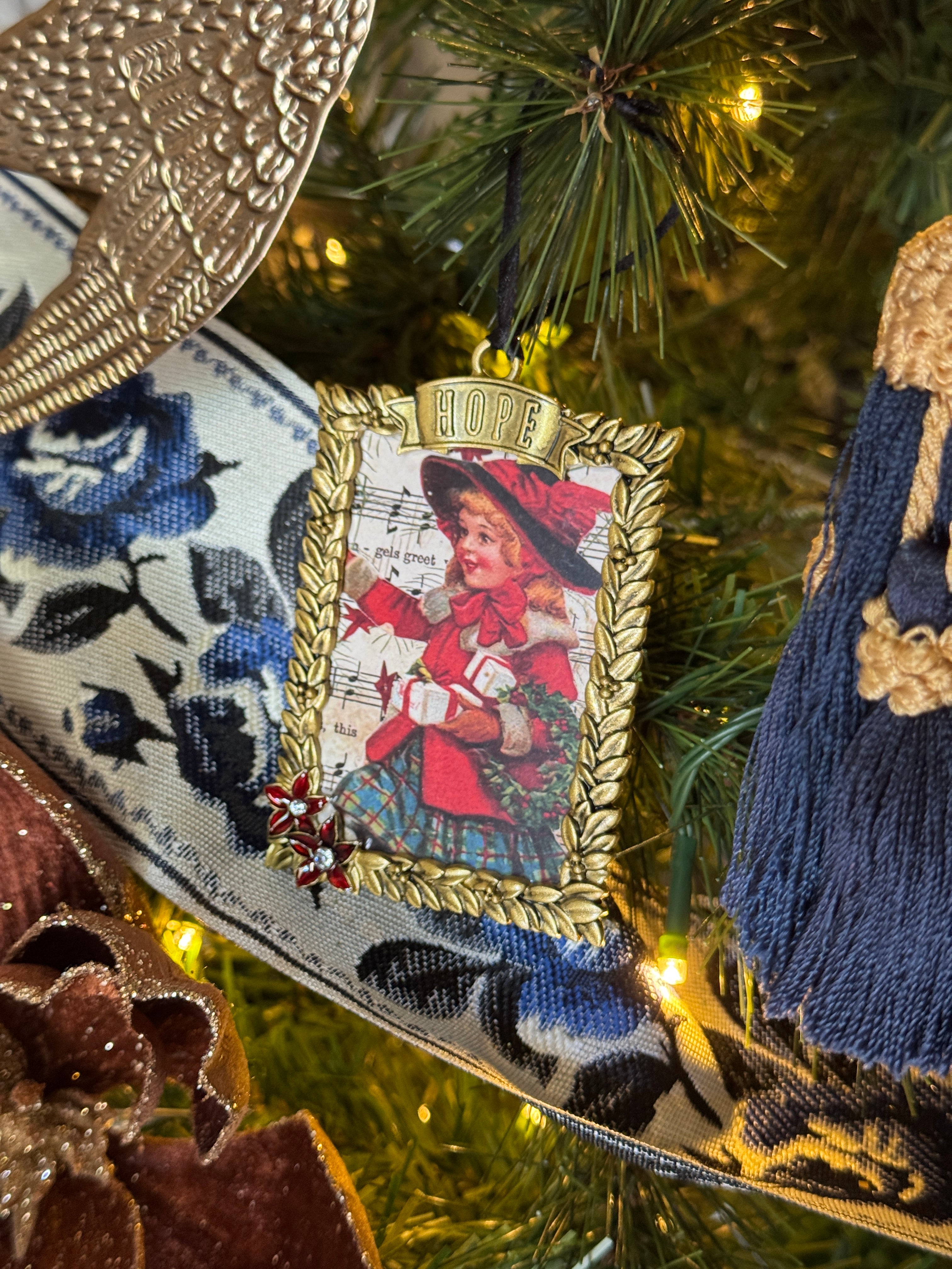 "Hope" Gilt Metal Photo Frame Christmas Ornament