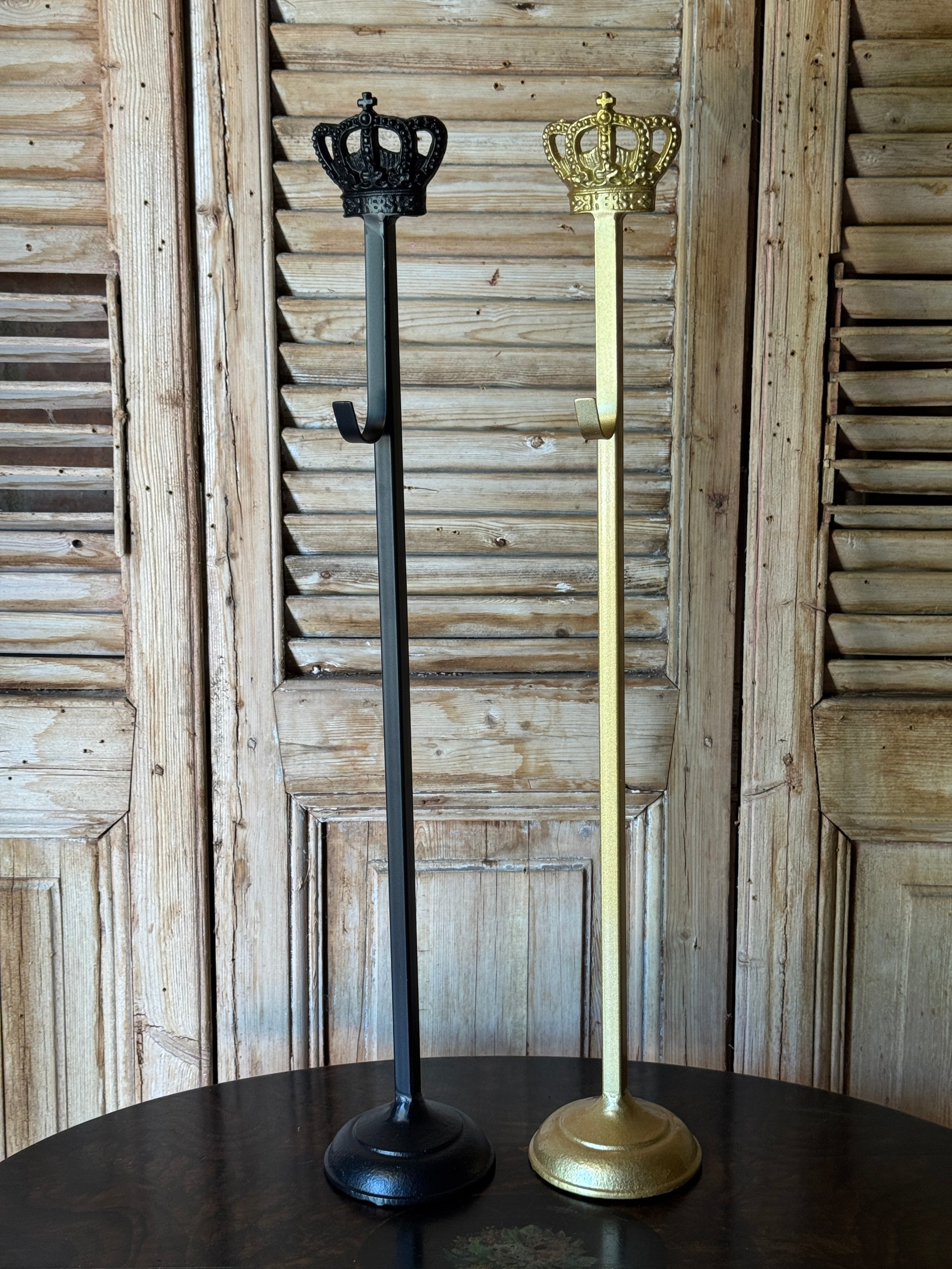 Metal Crown Wreath Stand