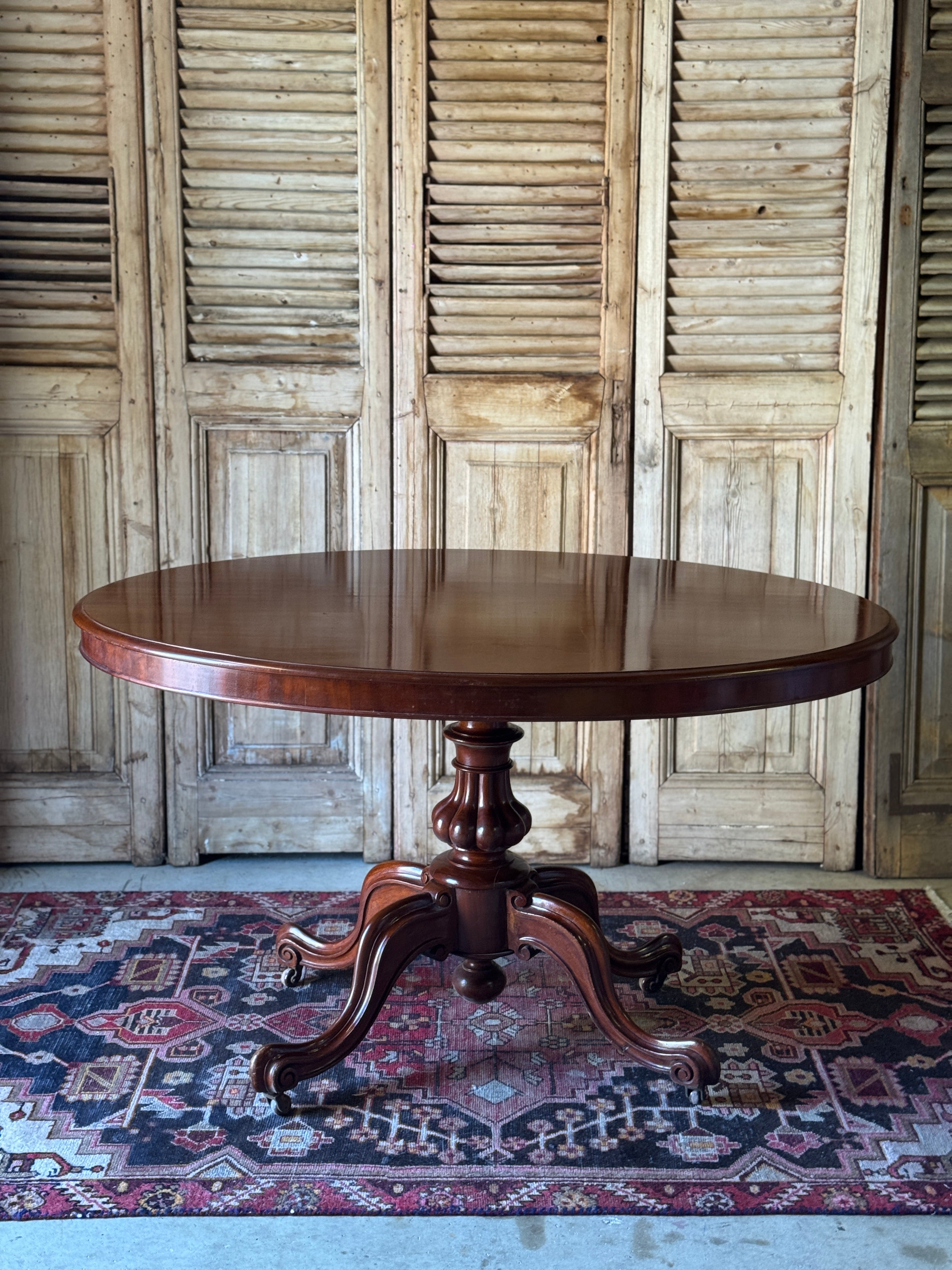 Vintage Mahogany Oval Centre Table