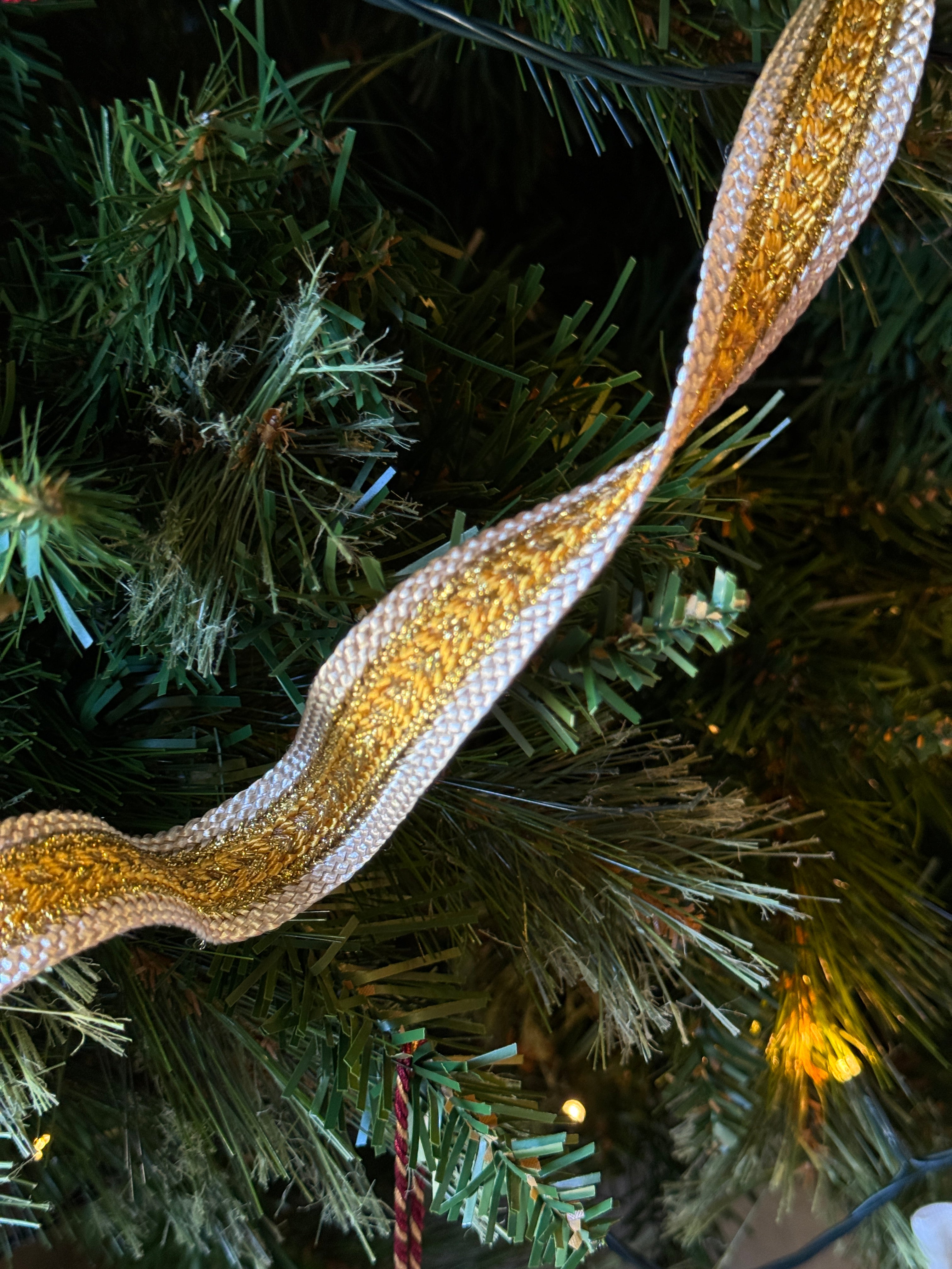 Christmas Tree Ribbon