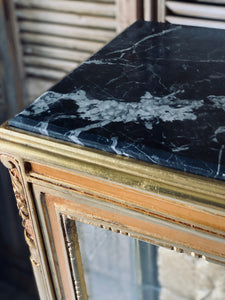 Gilt French Style Vitrine / Display Cabinet