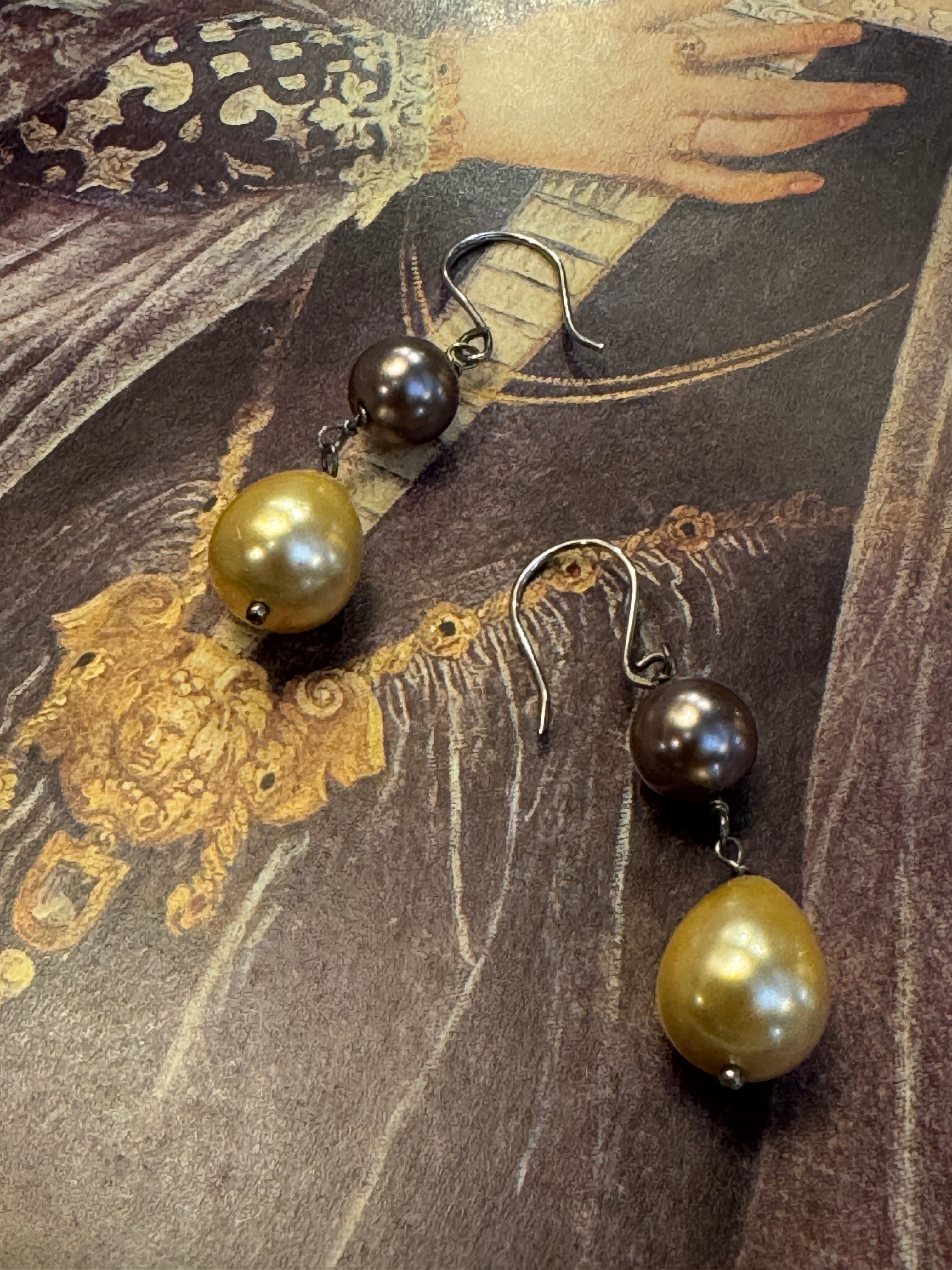 Vintage Sterling Silver Freshwater Baroque Pearl Drop Earrings – 32mm (11.8g)