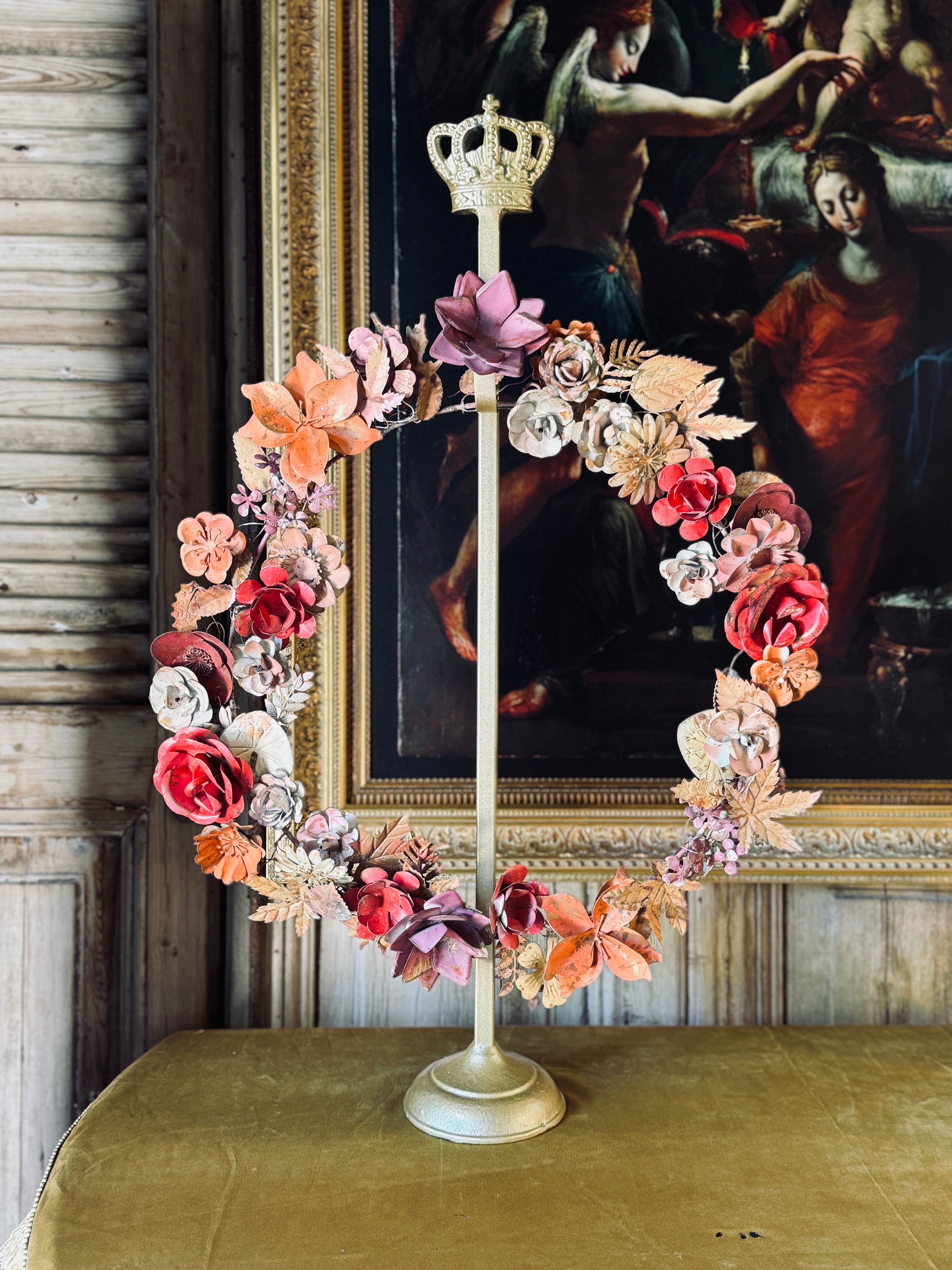 Metal Crown Wreath Stand