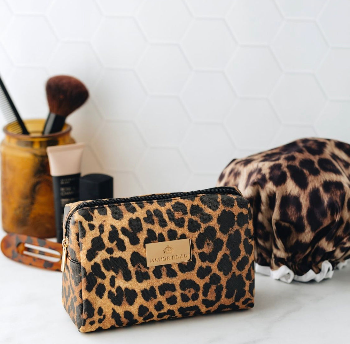 Toiletries/Travel Bag & Shower Caps