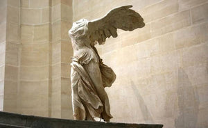 Nike / Winged Victory of Samothrace Statue