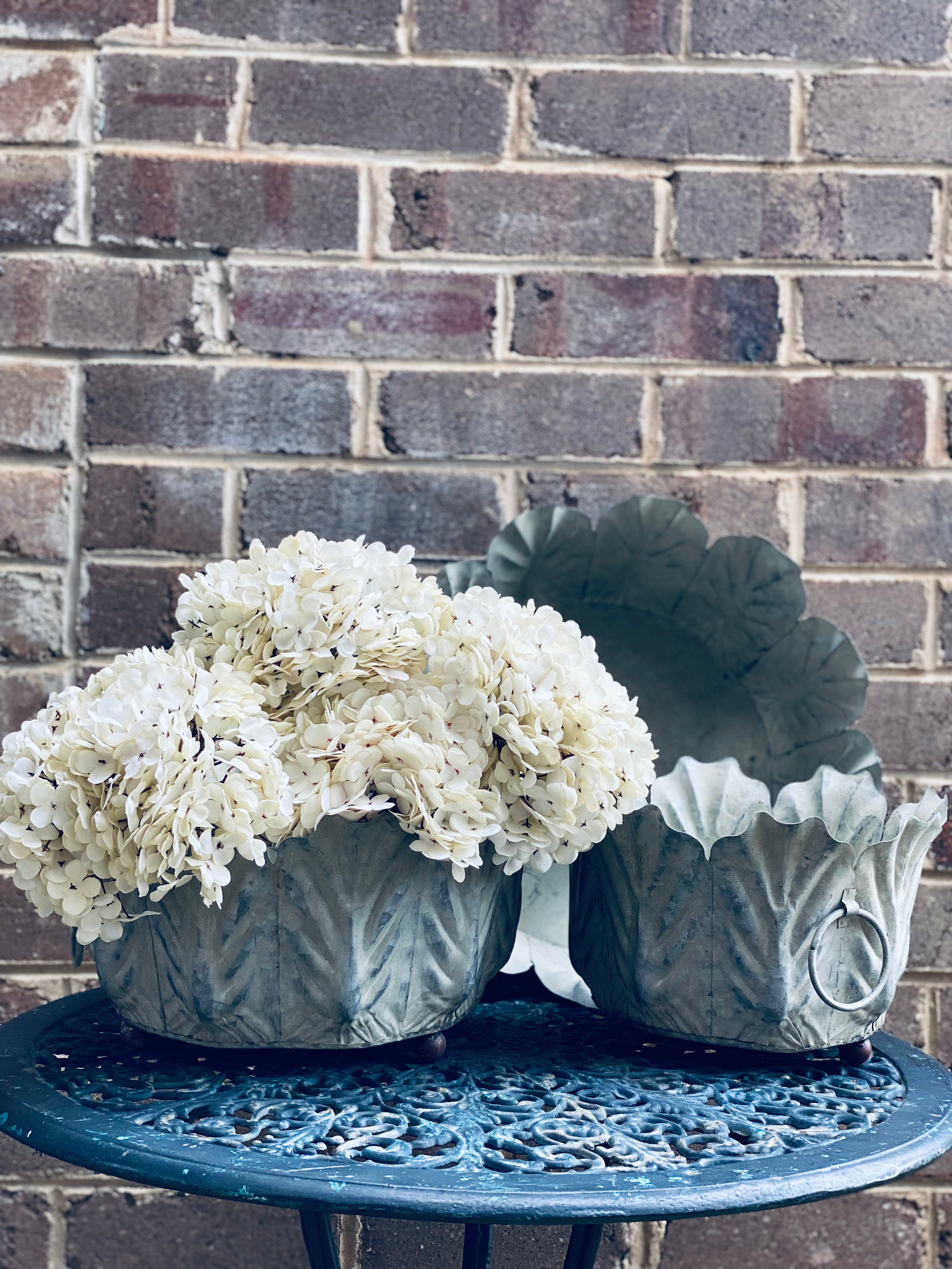 Cast Aluminium Leaf Pots